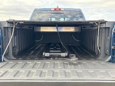 2020 RAM 1500 Laramie Crew Cab 4x4 5'7" Box
