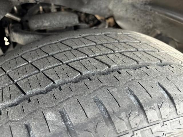 2020 RAM 1500 Laramie Crew Cab 4x4 5'7" Box