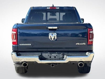 2020 RAM 1500 Laramie Crew Cab 4x4 5'7" Box