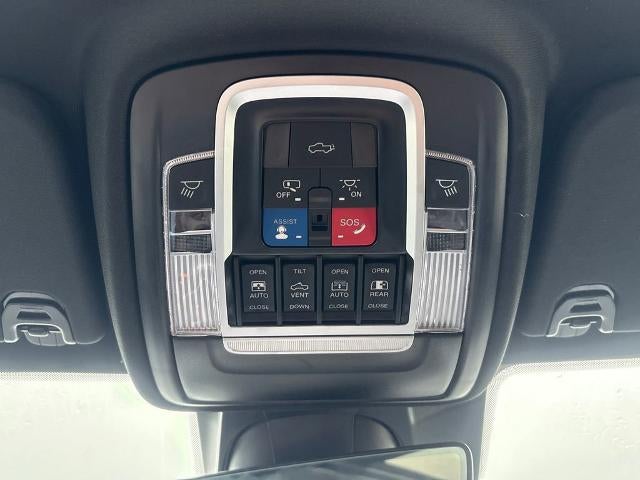 2023 RAM 1500 Laramie Crew Cab 4x4 5'7" Box