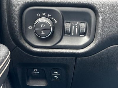 2023 RAM 1500 Laramie Crew Cab 4x4 5'7" Box