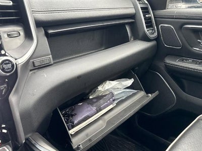 2023 RAM 1500 Laramie Crew Cab 4x4 5'7" Box