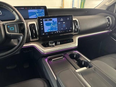 2025 Ford Expedition Platinum