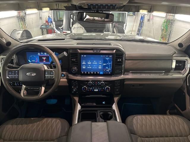 2025 Ford F-350 Platinum