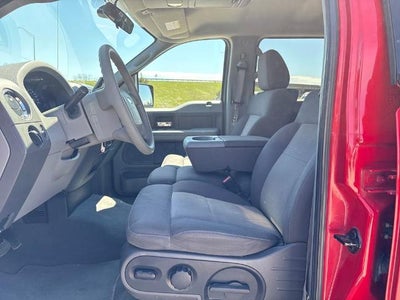2004 Ford F-150 XLT