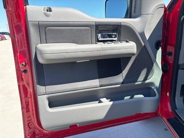 2004 Ford F-150 XLT