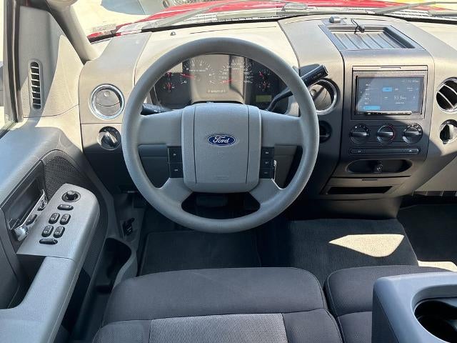 2004 Ford F-150 XLT