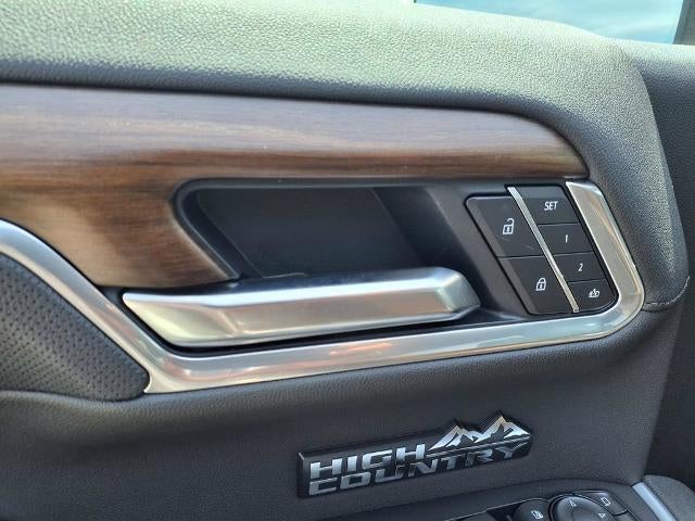 2026 Chevrolet Silverado 1500 High Country - Photo 14