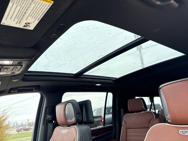 2023 GMC Yukon XL Denali Ultimate