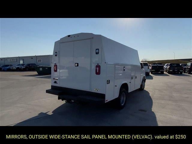 2024 Chevrolet Express Cutaway 3500 Base