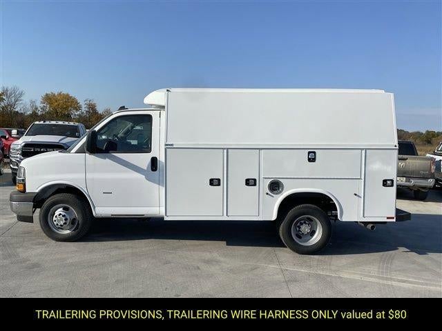 2024 Chevrolet Express Cutaway 3500 Base