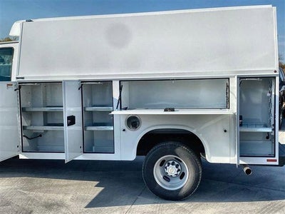 2024 Chevrolet Express Cutaway 3500 Base