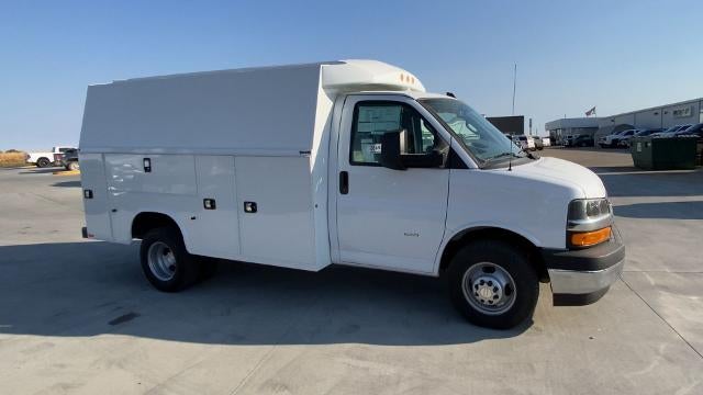 2024 Chevrolet Express Cutaway 3500 Base