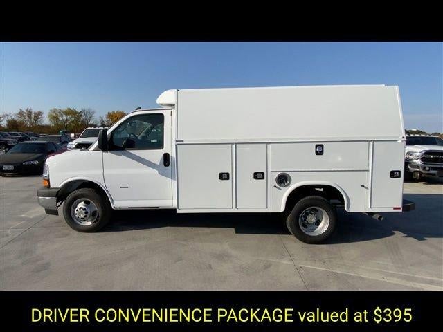 2024 Chevrolet Express Cutaway 3500 Base