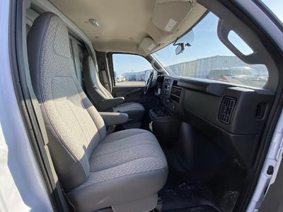 2024 Chevrolet Express Cutaway 3500 Base
