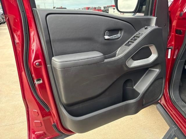 2022 Nissan Frontier Crew Cab SV 4x4