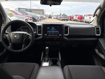 2022 Nissan Frontier Crew Cab SV 4x4