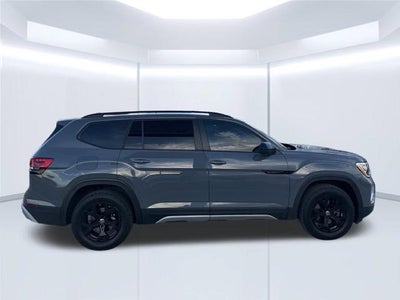 2024 Volkswagen Atlas 2.0T Peak Edition SE w/Technology
