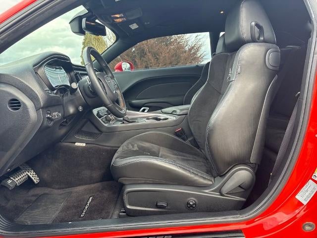 2017 Dodge Challenger 392 Hemi Scat Pack Shaker