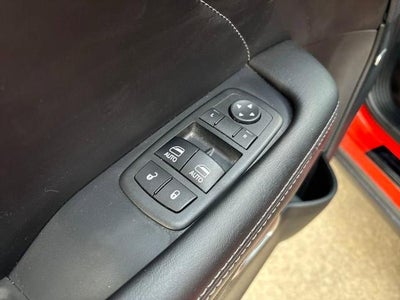 2017 Dodge Challenger 392 Hemi Scat Pack Shaker