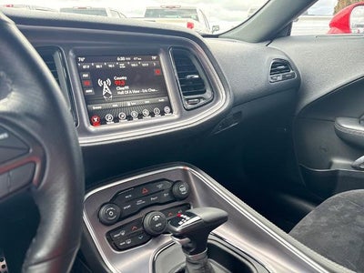 2017 Dodge Challenger 392 Hemi Scat Pack Shaker