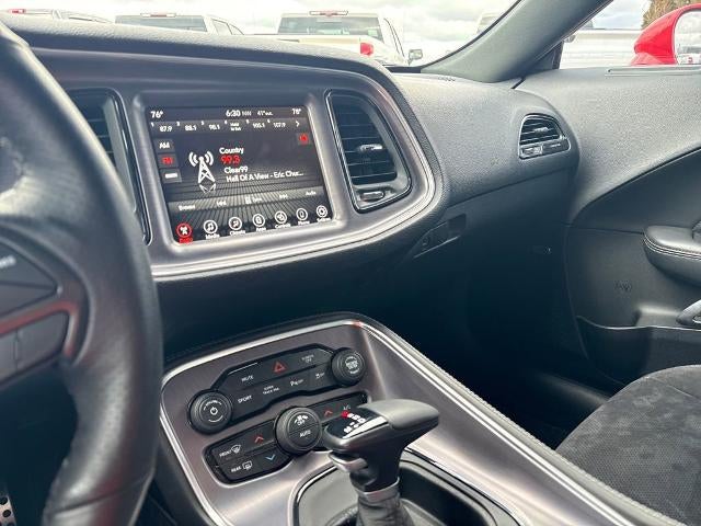 2017 Dodge Challenger 392 Hemi Scat Pack Shaker