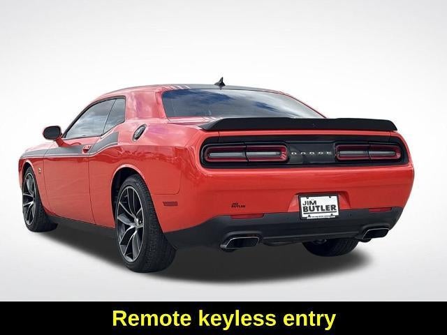 2017 Dodge Challenger 392 Hemi Scat Pack Shaker