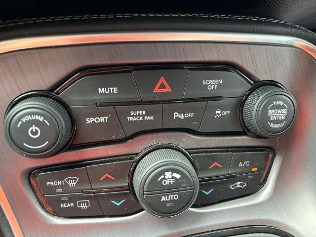 2017 Dodge Challenger 392 Hemi Scat Pack Shaker