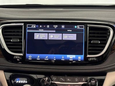 2023 Chrysler Pacifica Limited AWD