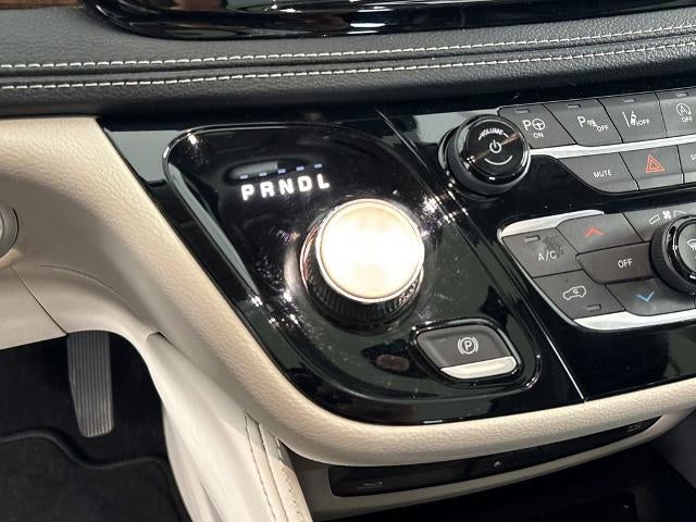 2023 Chrysler Pacifica Limited AWD