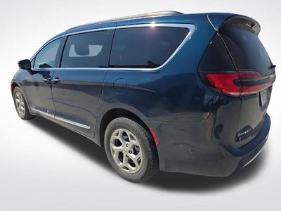 2023 Chrysler Pacifica Limited AWD