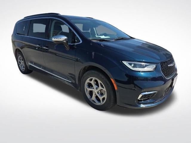 2023 Chrysler Pacifica Limited AWD