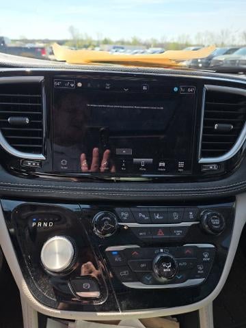 2023 Chrysler Pacifica Limited AWD