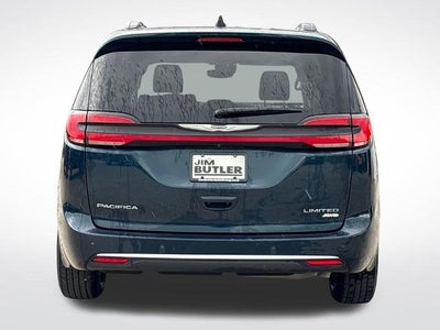 2023 Chrysler Pacifica Limited AWD