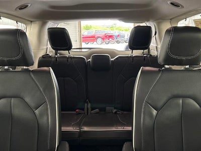 2023 Chrysler Pacifica Limited AWD