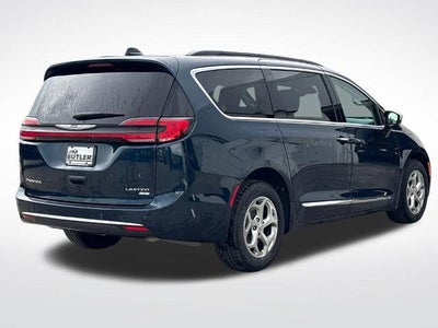 2023 Chrysler Pacifica Limited AWD