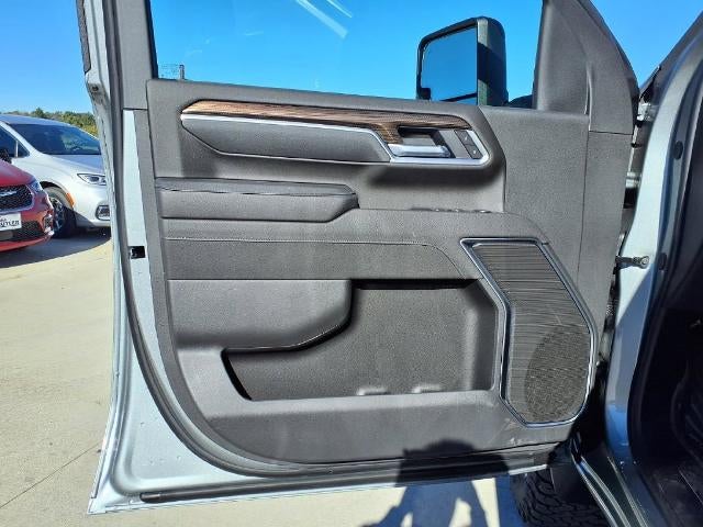 2026 Chevrolet Silverado 3500 HD LT - Photo 12