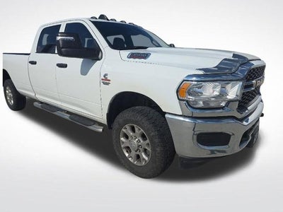 2023 RAM 3500 Tradesman Crew Cab 4x4 8' Box
