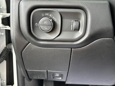 2026 RAM 2500 Black Express Crew Cab 4x4 6'4" Box