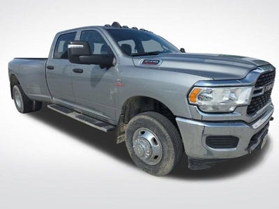 2024 RAM 3500 Tradesman Crew Cab 4x4 8' Box