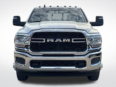 2024 RAM 3500 Tradesman Crew Cab 4x4 8' Box