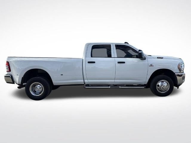 2024 RAM 3500 Tradesman Crew Cab 4x4 8' Box