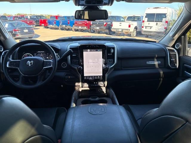 2024 RAM 3500 Laramie Crew Cab 4x4 8' Box