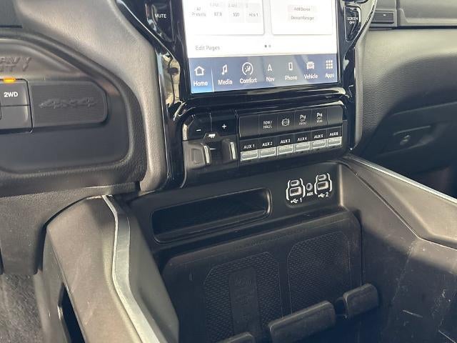 2024 RAM 3500 Laramie Crew Cab 4x4 8' Box