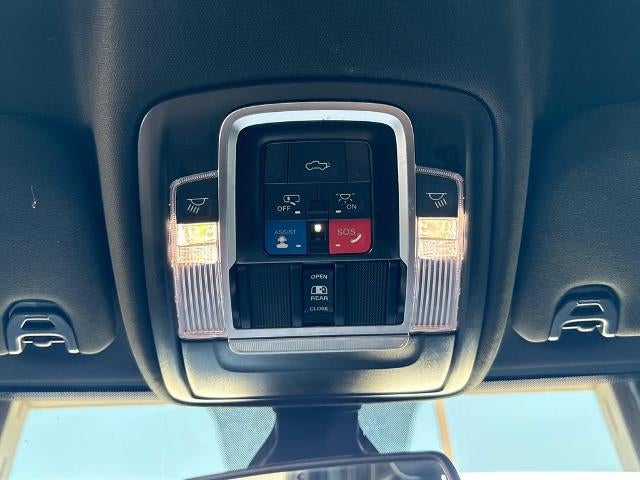 2024 RAM 3500 Laramie Crew Cab 4x4 8' Box