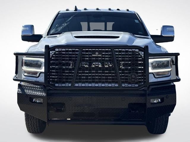 2024 RAM 3500 Laramie Crew Cab 4x4 8' Box