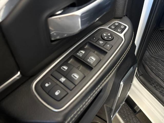 2024 RAM 3500 Laramie Crew Cab 4x4 8' Box