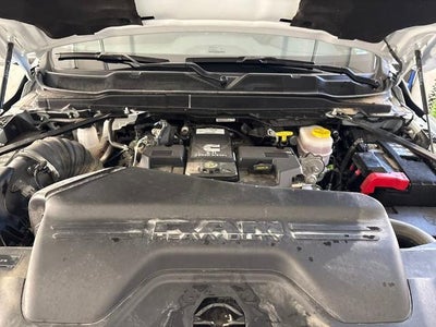 2024 RAM 3500 Laramie Crew Cab 4x4 8' Box