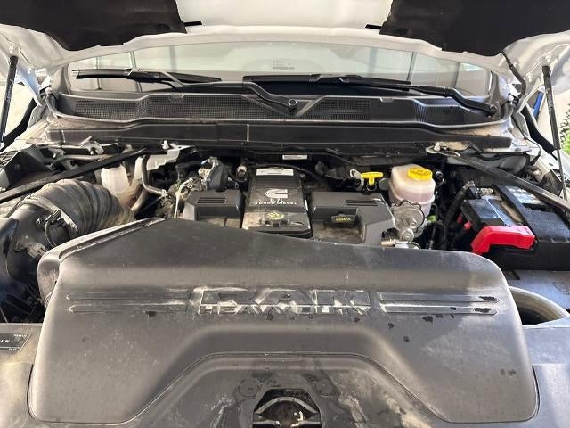 2024 RAM 3500 Laramie Crew Cab 4x4 8' Box