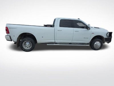 2024 RAM 3500 Laramie Crew Cab 4x4 8' Box